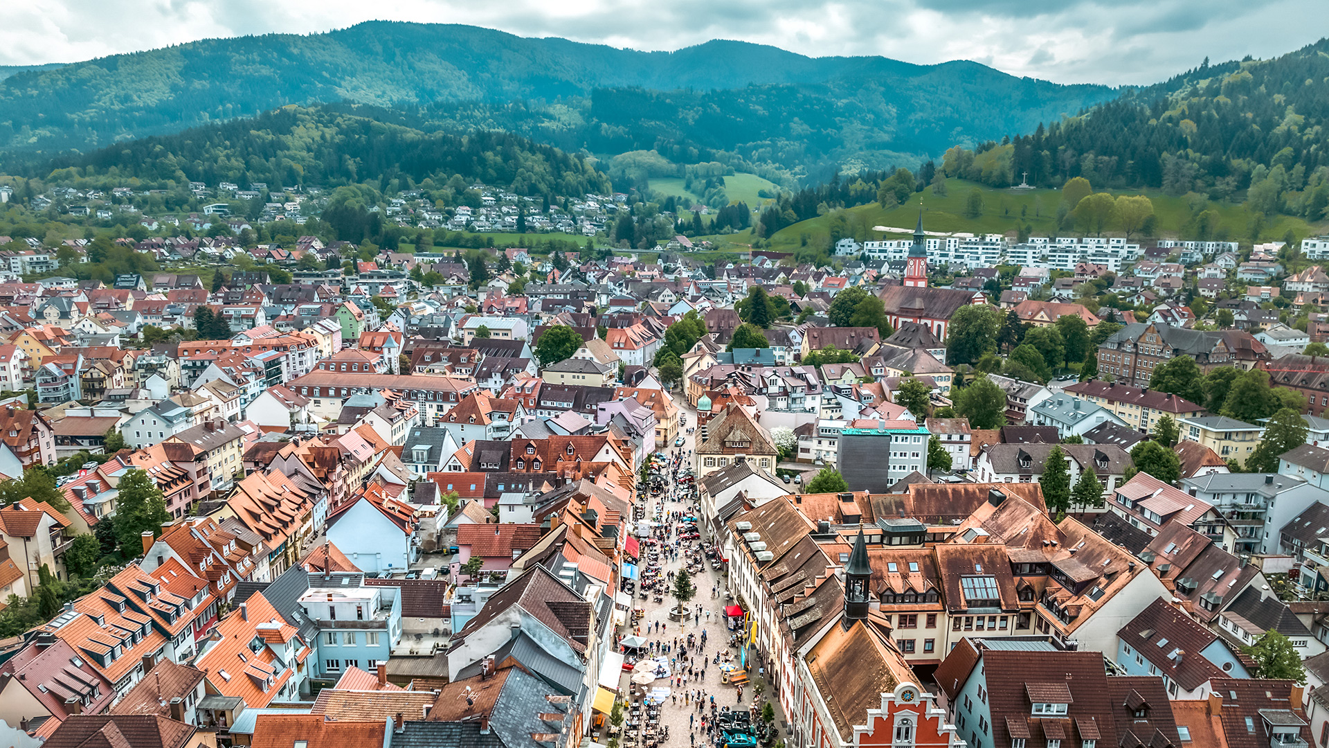 Ansicht der Stadt Waldkirch - Drohnenaufnahme